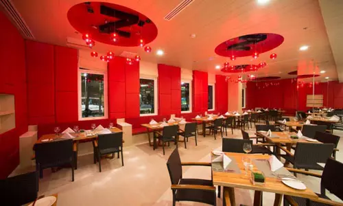 هتل اسلیپ ویت می پاتونگ پوکت هتل اسلیپ ویت می پاتونگ پوکت